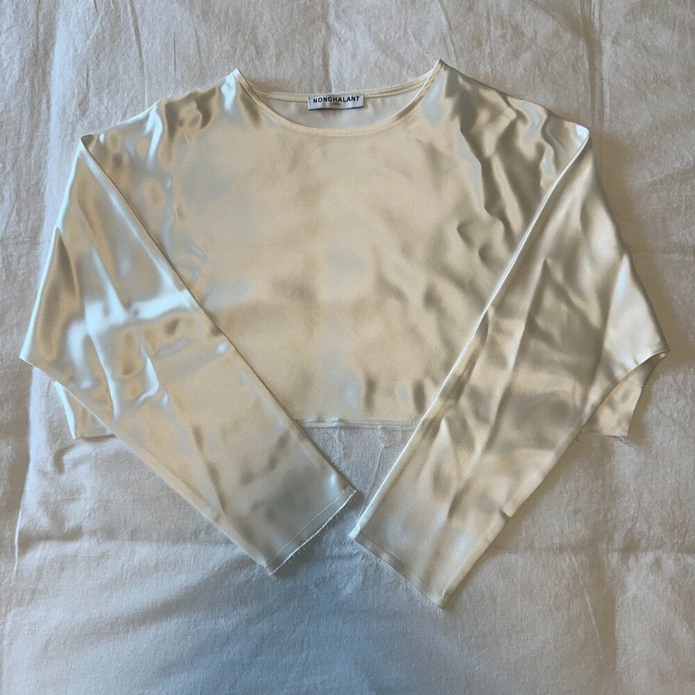 Nonchalant Label Emilia Blouse White Satin Cropped Long Sleeve Top Women's XS